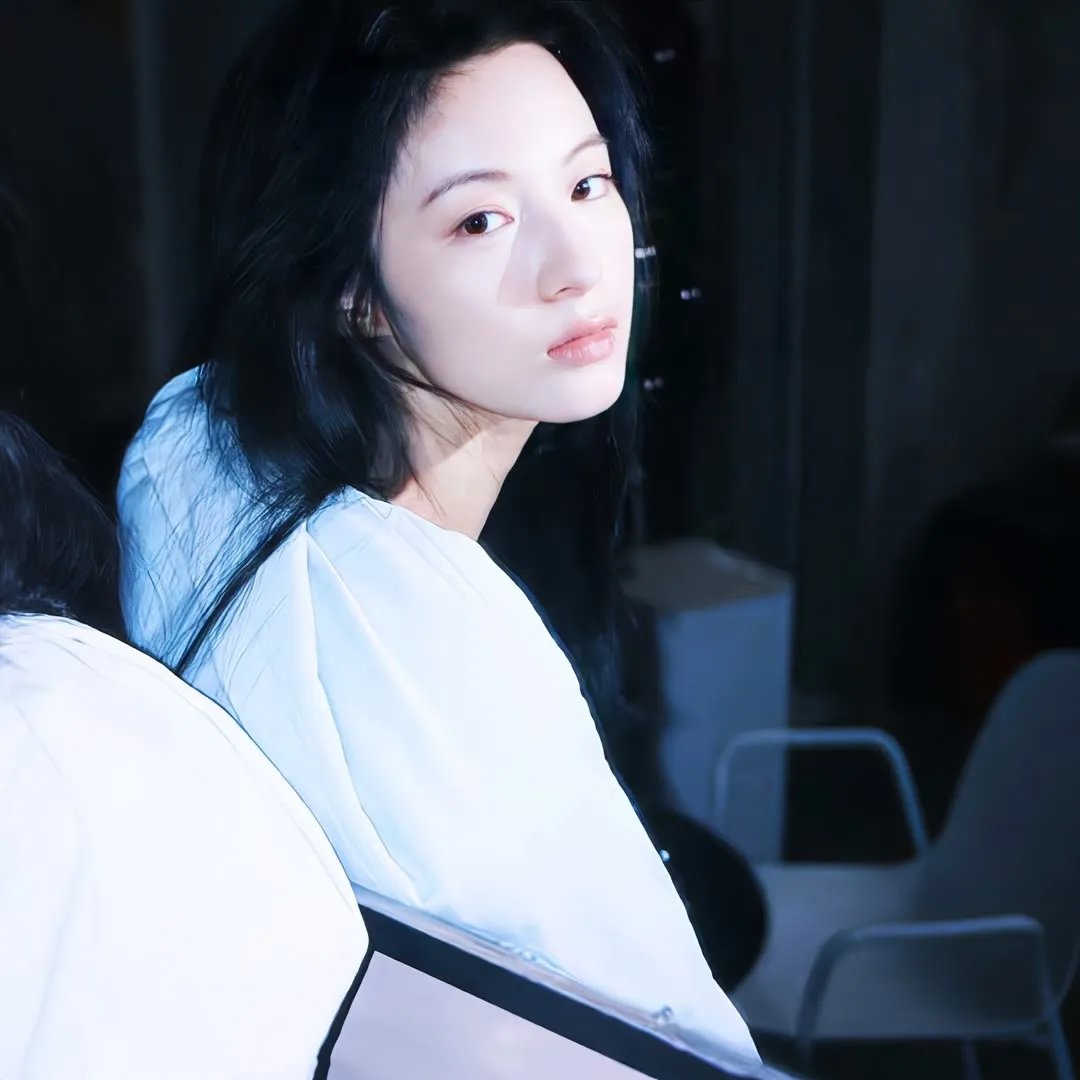 妓女。演员。皮条客